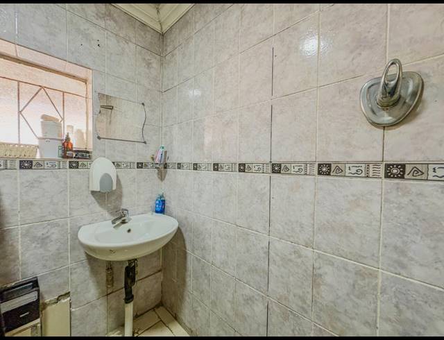 3 BEDROOM HOUSE FOR SALE IN BRENTHURST